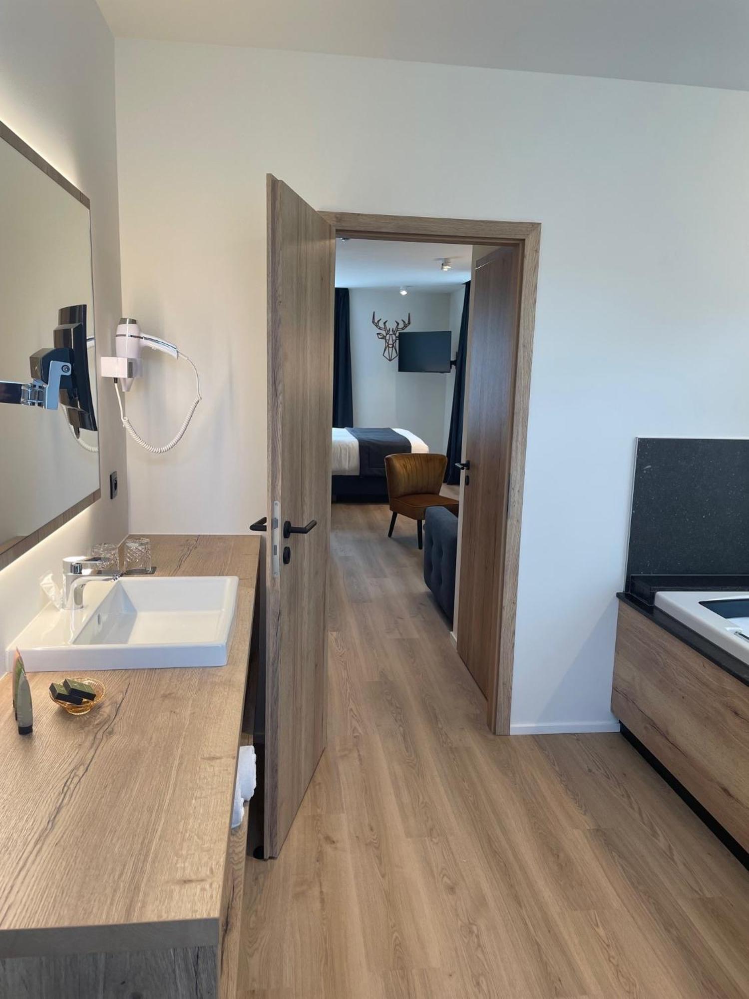 Hotel Le Charme De La Semois Alle Ngoại thất bức ảnh